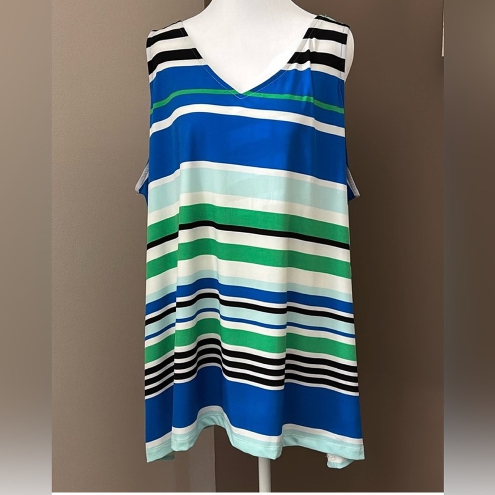 Avenue tunic tank with sexy back